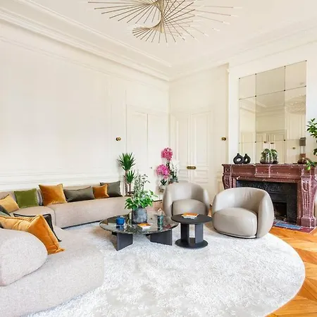Διαμέρισμα 4000sqft Luxurious Designer Ave George V - Golden Triangle *